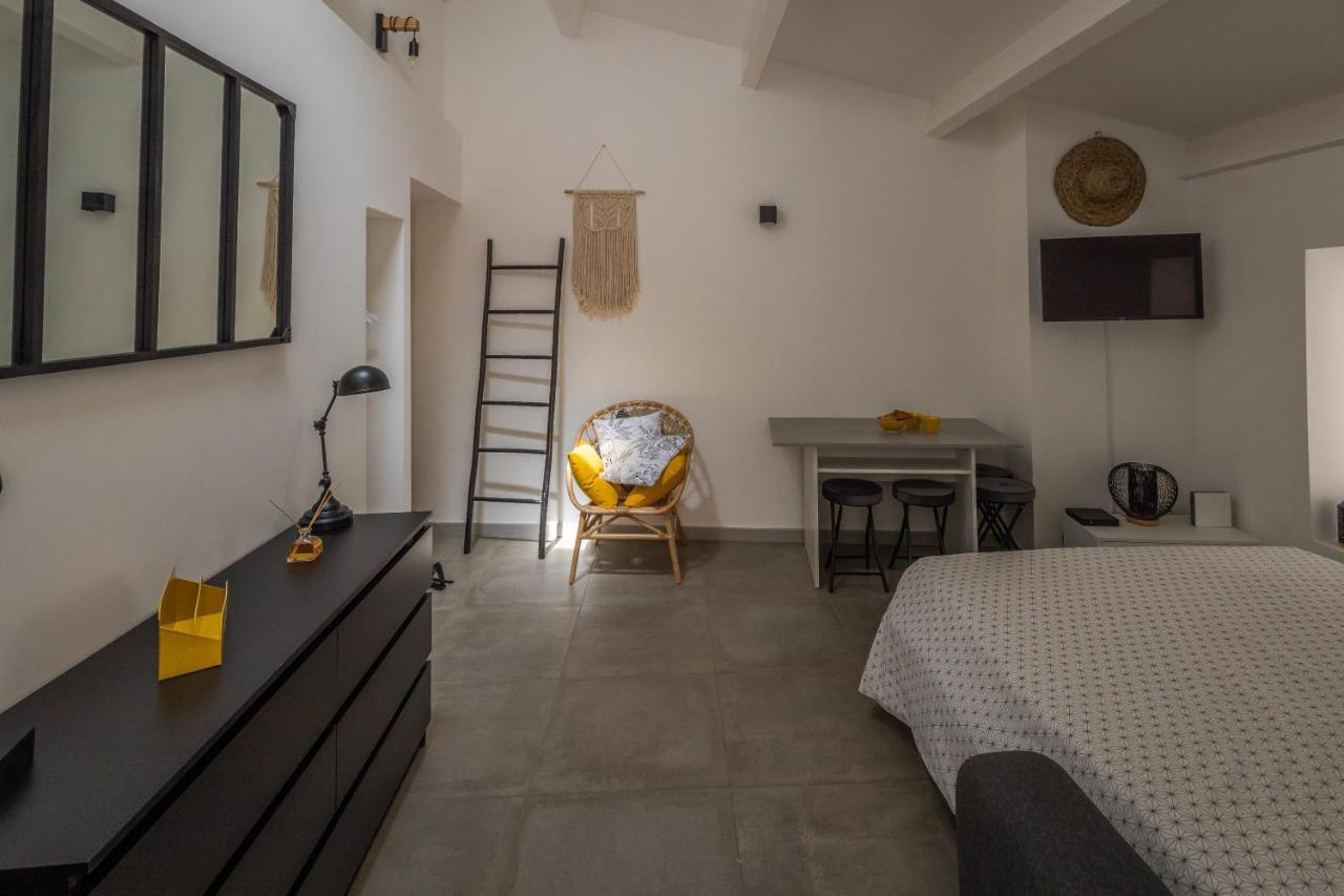 Appartement Terrasse Climatise Calme En Centre-Ville L'Isle-sur-la-Sorgue Kültér fotó