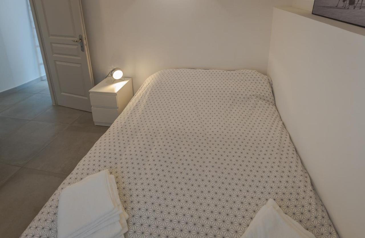 Appartement Terrasse Climatise Calme En Centre-Ville L'Isle-sur-la-Sorgue Kültér fotó
